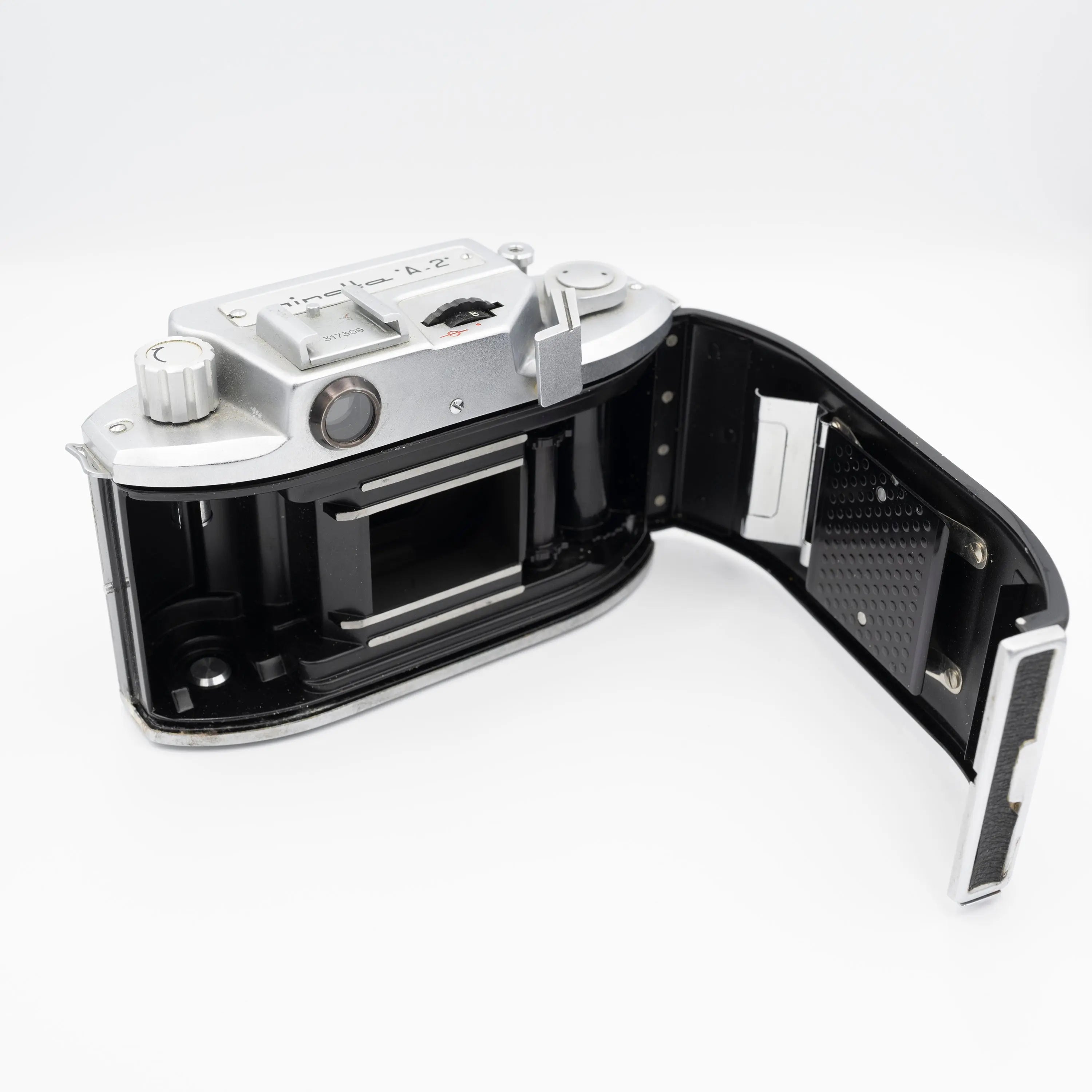 Minolta A-2 Camera - Toma Gerzha